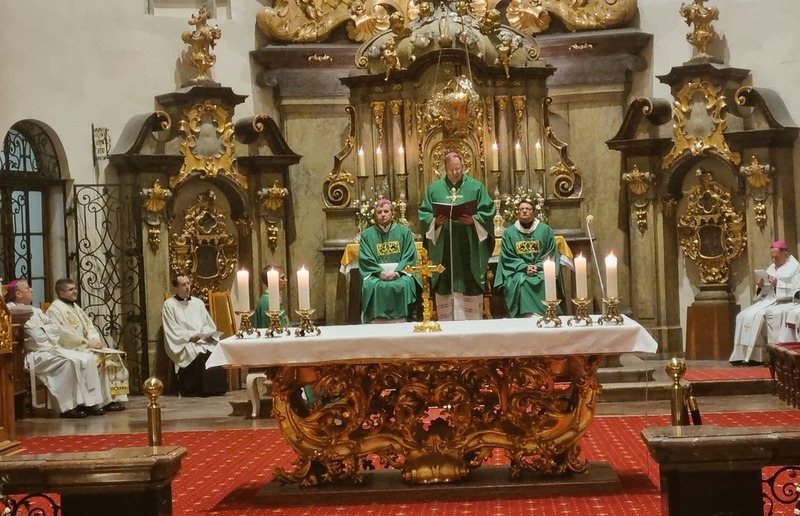 Der litauische Erzbischof Gintaras Grusas feierte den Abschlussgottesdienst der Europaetappe des Synodalen Prozesses in Prag.