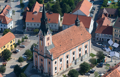 Die Pfarrkirche von Gleisdorf ist dem Heiligen Laurentius geweiht.