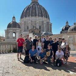 Österreicher-Treffen in der Basilika von Sant'Anselmo