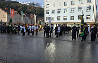 Die Knappschaftsvereine vor der Fahnenabgabe