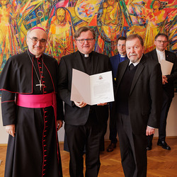 In der Steiermark wirkende Priester durch Bischof Wilhelm Krautwaschl zum „Geistlichen Rat“ oder zum „Bischöflichen Konsistorialrat“ ernannt