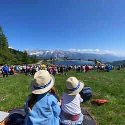 Am 26.6.2023 fand das traditionelle Almrauschfest auf der Reiteralm (Schladming) statt. In Ökumenischer Verbundenheit feiern wir Gottesdienst. 