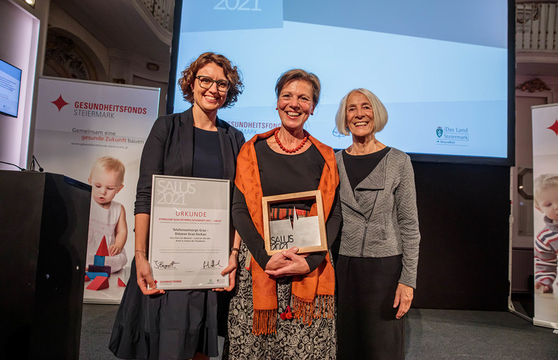 Sonntagsblatt, Gerd Neuhold Der unermüdliche Einsatz der Telefonseelsorgerinnen und Telefonseelsorger wurde mit dem SALUS 2021 gewürdigt.