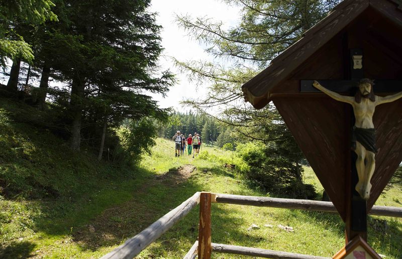 Pilgern und Wallfahren bieten seit Jahrhunderten Gläubigen verschiedenster Religionen die Möglichkeit, aufzubrechen und Gott neu zu entdecken. / Gerd Neuhold, Sonntagsblatt