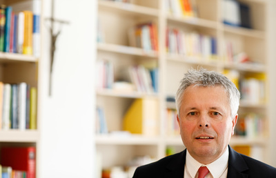 Erich Hohl: Christenpflicht, nicht auf die Not der Flüchtenden zu vergessen.