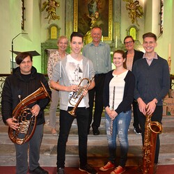 Heilungsgebet 2017 mit Jugendband Lukas Krenn, Martin Holzapfel, Viktoria Reinprecht, Peter Preitler-Höller -  hinten: Lisa Pfandner, Franz Karner, Susanne Linhardt