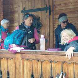 10 Pfarren machen eine Wallfahrt nach Mariapfarr im Lungau.