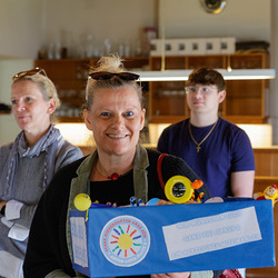 Die Spielegruppe Herz im BeGS, Pfarre Graz-Süd, wurde am 3. Oktober 2025 in der Pfarre Graz-St. Peter eröffnet.