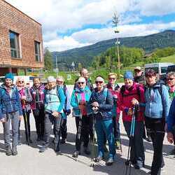 10 Pfarren machen eine Wallfahrt nach Mariapfarr im Lungau.