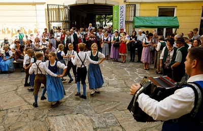 2020 musste das Brauchtumsfest leider entfallen - dieses Jahr darf wieder getanzt werden