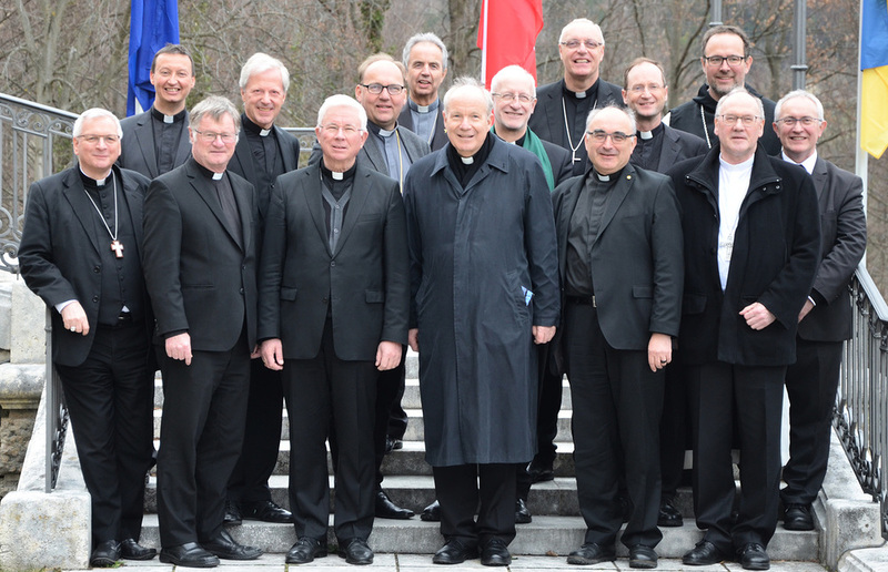 Die Frühjahresvollversammlung wurde in Reichenau an der Rax in Räumen der Militärdiözese von 18. bis 21. März abgehalten.