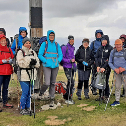 10 Pfarren machen eine Wallfahrt nach Mariapfarr im Lungau.