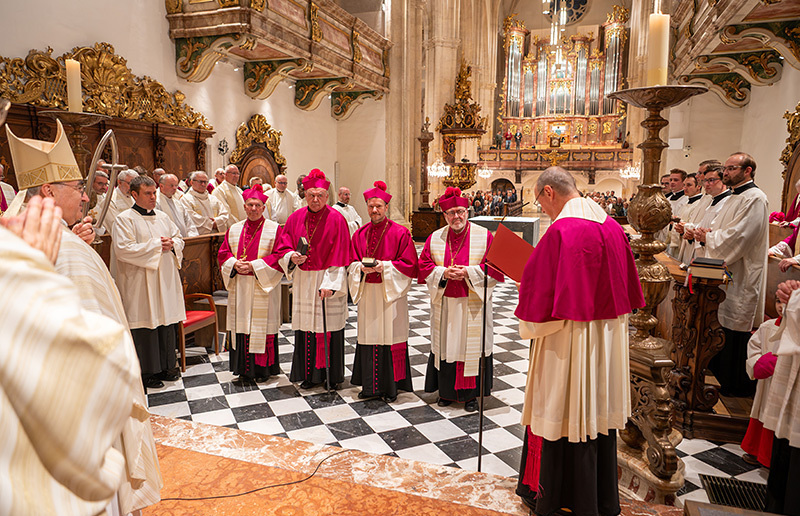 Amtseinführung neuer Kanoniker ins Kathedralkapitel am Dom zu Graz / Foto Christian Brunnthaler