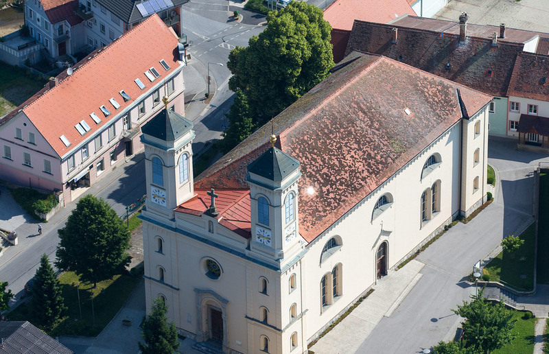 Harry Schiffer Photodesign, Harry Schiffer Den Gottesdienst per Rundfunk mitfeiern zu können, ist in dieser schwierigen Zeit eine gute Möglichkeit als Ersatz für den Kirchenbesuch.