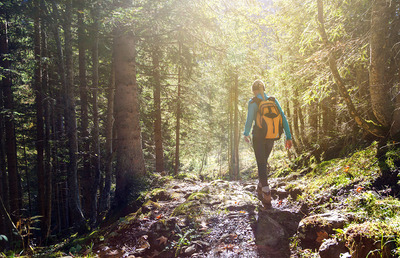 Wer zu Fuß unterwegs ist, muss vieles zurücklassen. Das kann manchmal richtig gut tun.