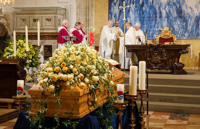 SONNTAGSBLATT, Gerd Neuhold