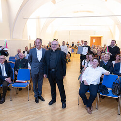 Gerd Neuhold, Sonntagsblatt