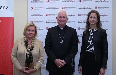 Präsentierten das Österreich-Papier: Prof. Regina Polak, Erzbischof Franz Lackner, Petra Steinmair-Pösel.