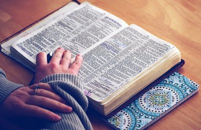 Bei der Bibelfestwoche geht es intensiv um das Buch der Bücher.