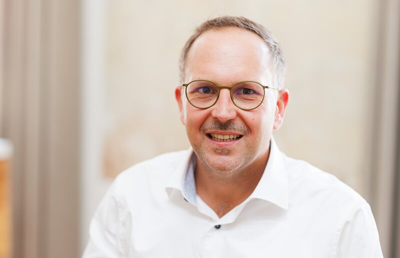 Gerd Neuhold, Sonntagsblatt