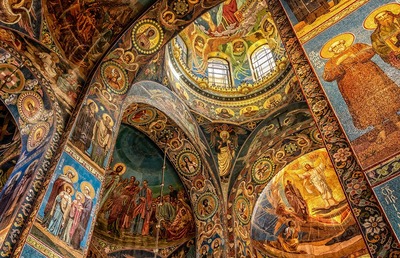 Durch Lieder und Liturgie soll der unglaubliche Reichtum ostkirchlicher Spiritualität vermittel werden.
