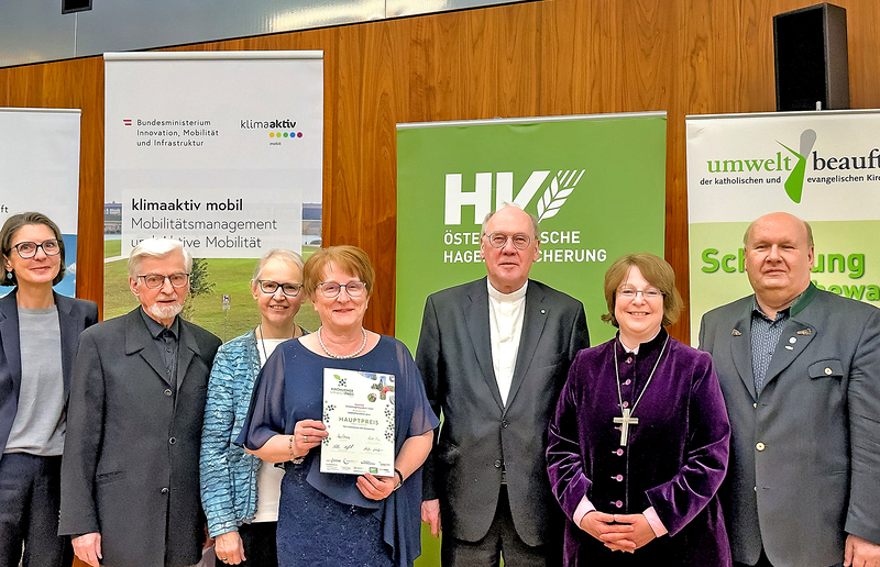 Schönlaub Die Pfarre Dechantskirchen wurde für ihren seit 25 Jahren bstehenden pastoralen Schwerpunkt 'Ökologie und NAchhaltigkeit' beim kirchlichen Umweltpreis in der Kategorie 'Biodiversität' ausgezeichnet.