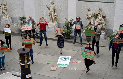  Der Umwelt-Dialog soll dabei helfen, Ideen umzusetzen.                   