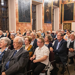 Seit 1998 leitet Christa Wiener-Pucher die Hörbibliothek in Graz.