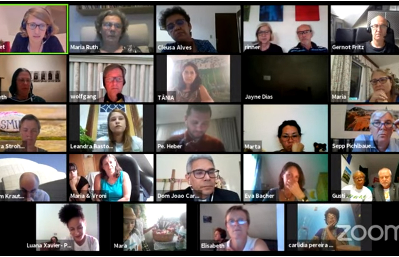 Screenshot Vor allem für Begegnungen über große Entfernungen auch in Zukunft unabdingbar: Zoom-Gottesdienste, hier mit Freunden aus der Partnerdiözese Bom Jesus da Lapa, Brasilien.