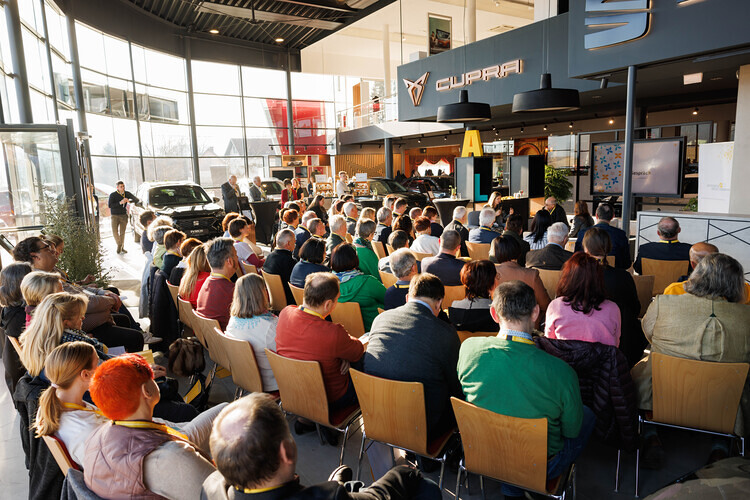 Der 1. Kirchenentwicklungstag 2024 fand im Autohaus Paier in Gleinstätten statt.