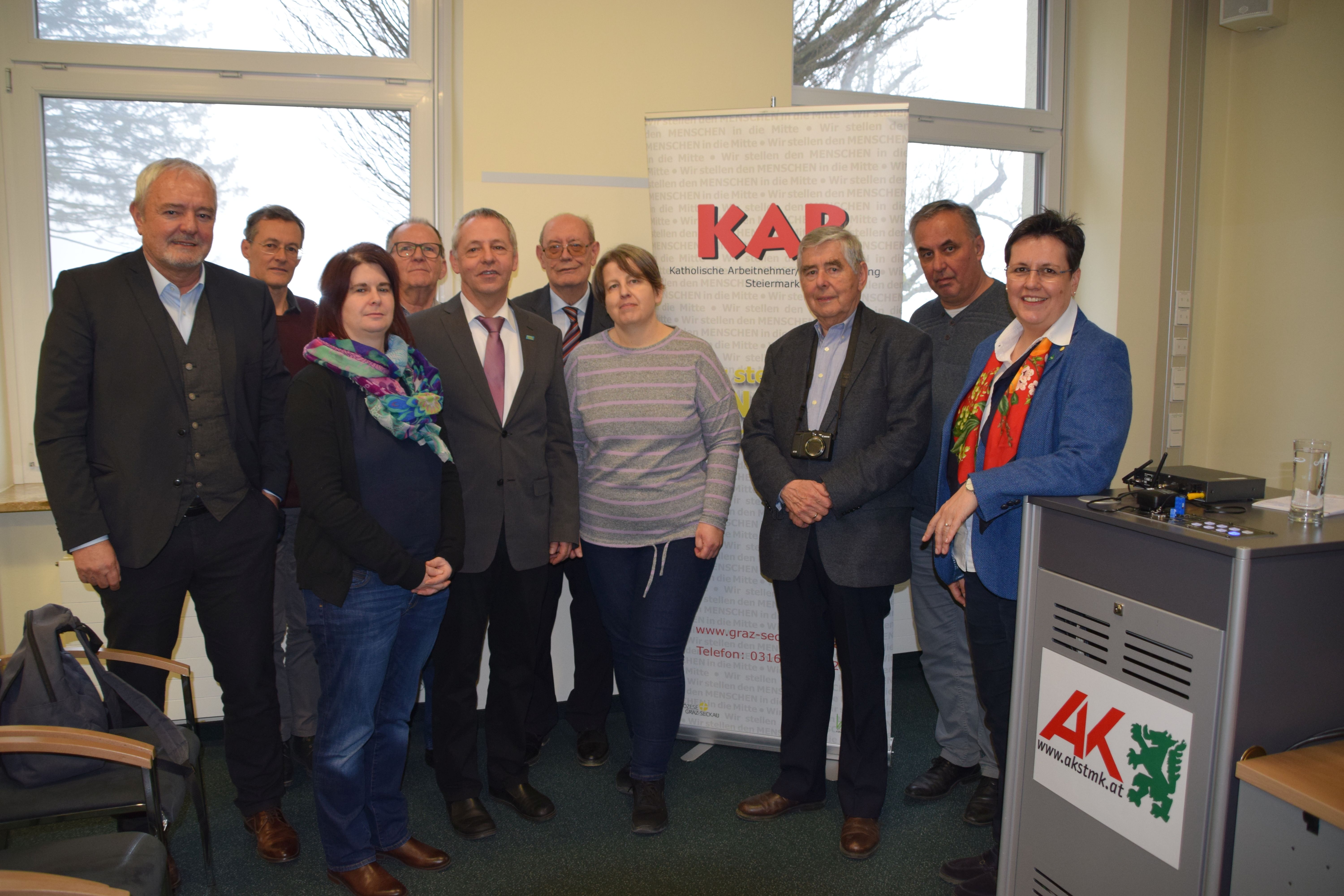 Foto: KAB Vorstand KAB mit Anna Hollwöger,