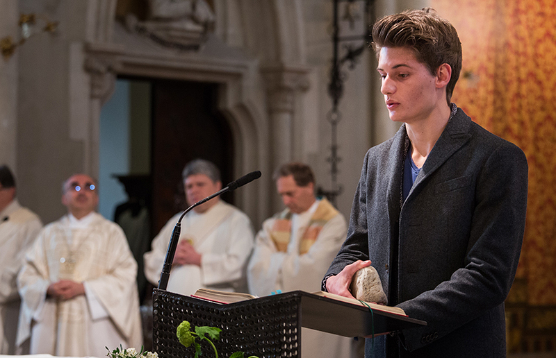 Jeder darf Fürbitten lesen.