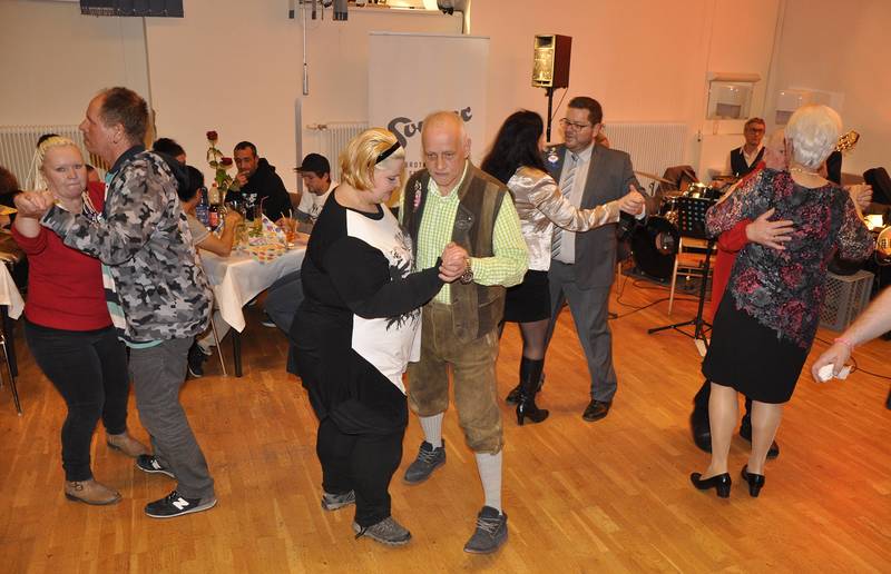 Im Mittelpunkt des festlichen Abends standen die Gäste des Marienstüberls, die hier an 365 Tagen im Jahr ein warmes Essen, ein offenes Ohr und menschliche Nähe finden.