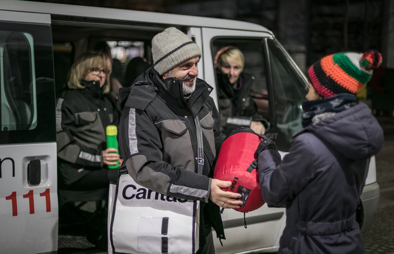Tim Ertl Die Hilfsleistungen des „Caritas-Kältetelefon“ sind eine wichtige Nothilfe für obdachlose Personen in kalten Winternächten.