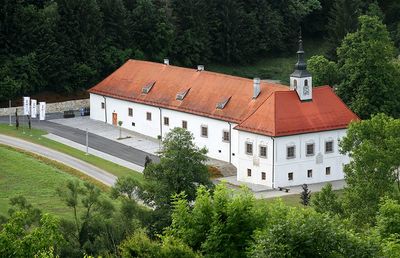 Das Weingut Dveri-Pax liegt nur wenige Kilometer von der steirischen Grenze entfernt.