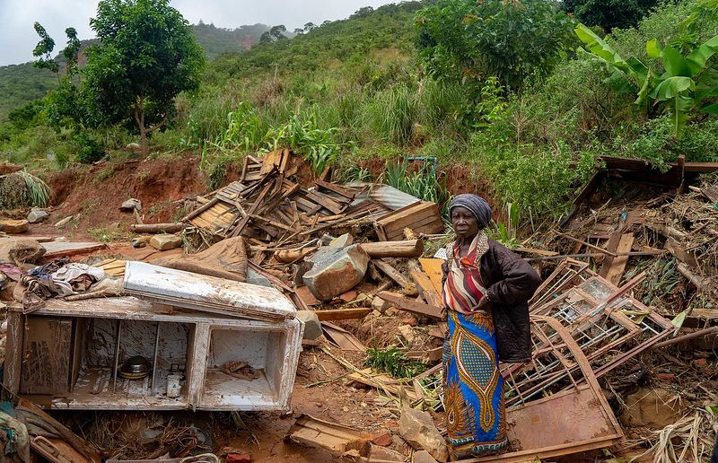 Hilfsorganisationen befürchten hunderte Tote in Mosambik, Simbabwe und Malawi. Mehrere Hunderttausend Menschen wurden durch den Zyklon Idai obdachlos. 