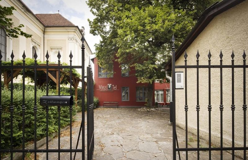 VinziWerke Das VinziTel der VinziWerke nimmt Menschen auf, die akut wohnungslos geworden sind.