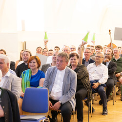 Gerd Neuhold, Sonntagsblatt