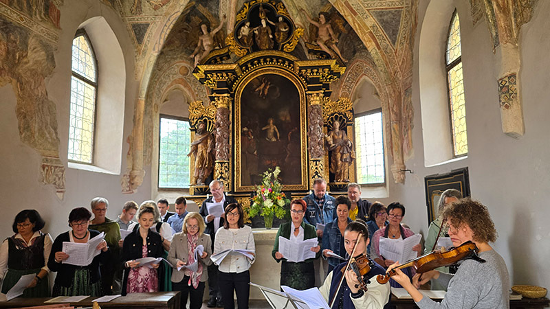 Das ChORchester bei der Probe vor der Jubiläumsmesse aus Anlass '700 Jahre Pfarre Wies'