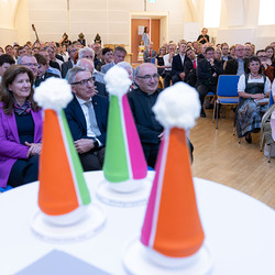 Gerd Neuhold, Sonntagsblatt