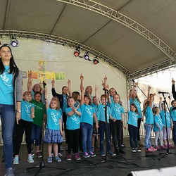 Jeweils eine Woche bieten die Jubiläumsbühnen in den Regionen buntes Programm. Es folgen Kapfenberg, Weiz, Feldbach, Leibnitz, Liezen, Voitsberg und Graz.