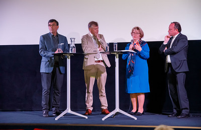 Podiumsdiskussion: Moraltheologe Walter Schaupp, Moderator Helmut Kirchengast, Opferschutzanwältin Waltraud Klasnic, diözesaner Gerichtsvikar Gerhard Hörting. 