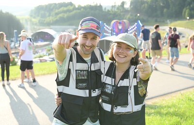 Die Festivalseelsorger:innen sind nur ein Part der Angebote von Denk Dich Neu.