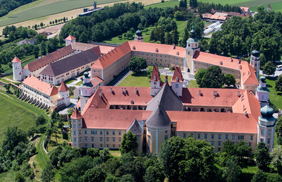 Das Bildungshaus des Stiftes Vorau bietet den Menschen der Region die Möglichkeit, auf unterschiedlichen Ebenen Weiterbildung in Anspruch zu nehmen.