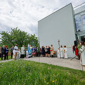 20+1 Jahre Förderverein, Eröffnung und Segnung der Segnungsgasse und des neuen Gebäudes (früheres Benediktinerinnenkloster), 10 Jahre 'Steirergwand aus 2. Hand'