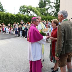 Festmesse und Segnung des neu renovierten Pfarrhofes in Dobl mit Weihbischof Johannes Freitag.