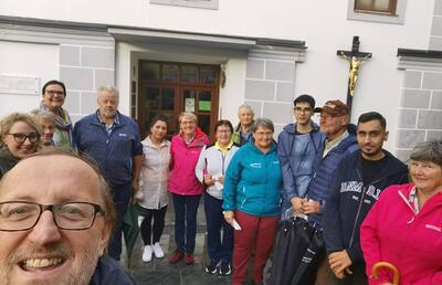 Gute Stimmung bei der 150. Mahnwache für Flüchtende in Schladming.