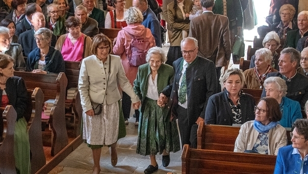 Frau Johanna Glettler feierte 100 Jahre