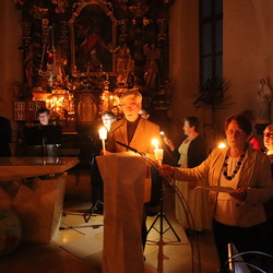 Lichterprozession und vom Schlusssegen