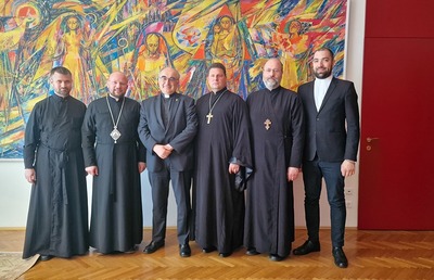 Besuch aus der Ukraine: Bischof Stepan Sus aus Kiew (2 v. l.) mit einer kleinen Delegation der griechisch-katholischen Kirche.